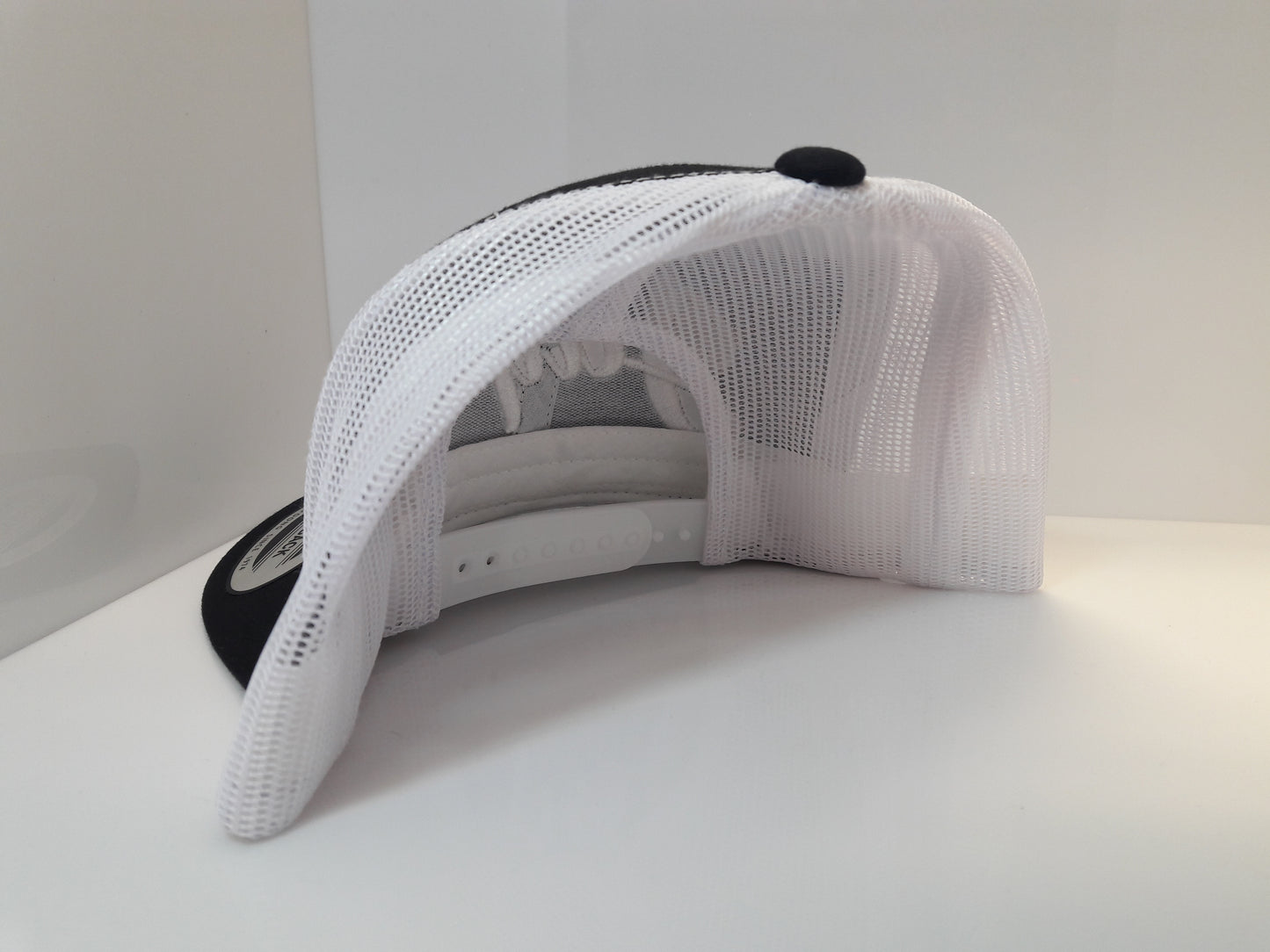 3D Embroidered Black and White Jalpa Zac Flexfit - Retro Snapback Trucker Cap